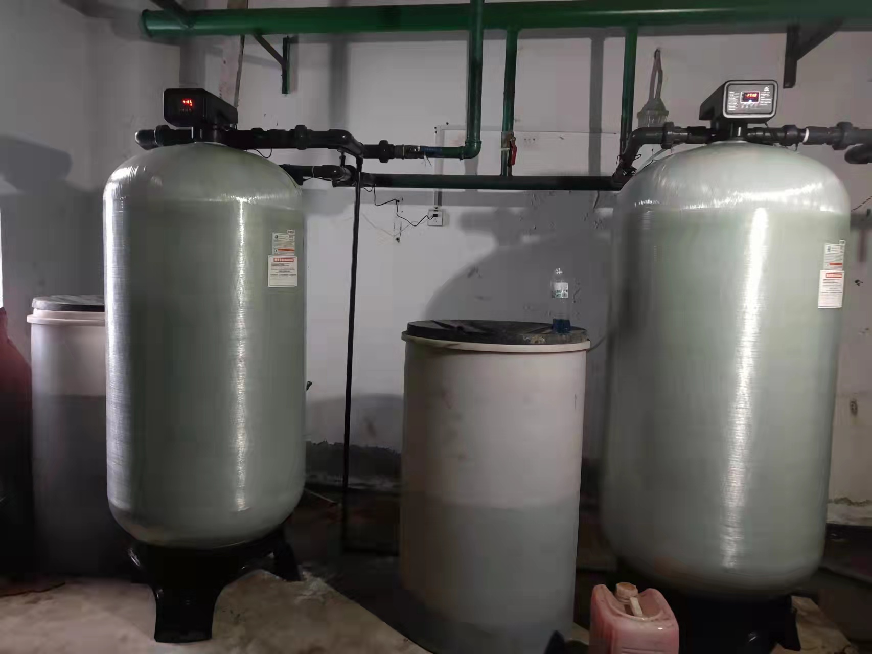 全自動(dòng)軟水器